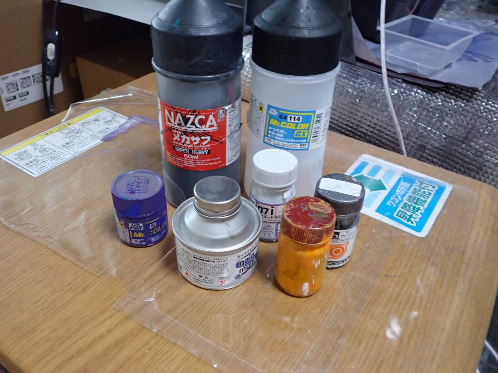 今回使用した塗料です。塗装に関してはMGユニコーンVerを寄せていきました。