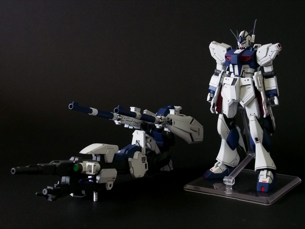 使用キット等※本体以外はほぼヤフオクジャンク品で賄いました。EG νガンダムHG ジャハナム(計装状態のバックパック)HG ジェノアス(盾)コトブキヤのメカキット(キャノンや盾、スコープ等)歯間ブラシ、目薬の蓋(腰アーマー裏のグレネードやバーニアとして)アクションベース1(ハイメガABキャノンの砲身)