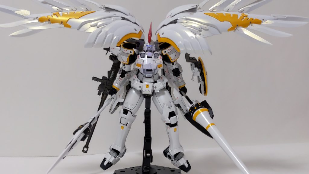 ウィングが一番艶々が解りますね！！シルバーのラメラメ艶々で最高です！