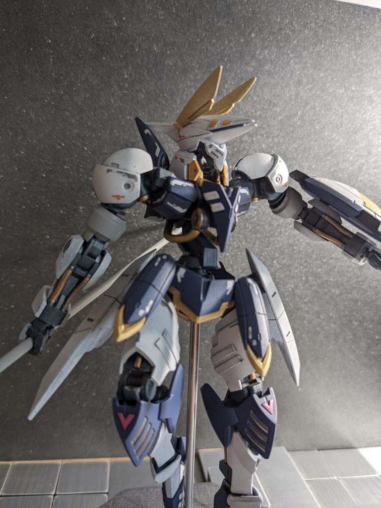 頭部・胸部・脚部にプラ板でディティールupしました(`･ω･´)/ 