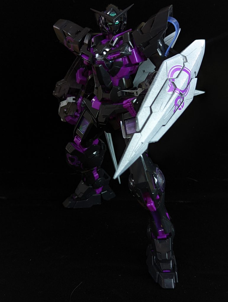 エクシア[リサーキュレーションカラー/ネオンパープル]武器だけ塗装–2枚目/制作者：@dora_e_m