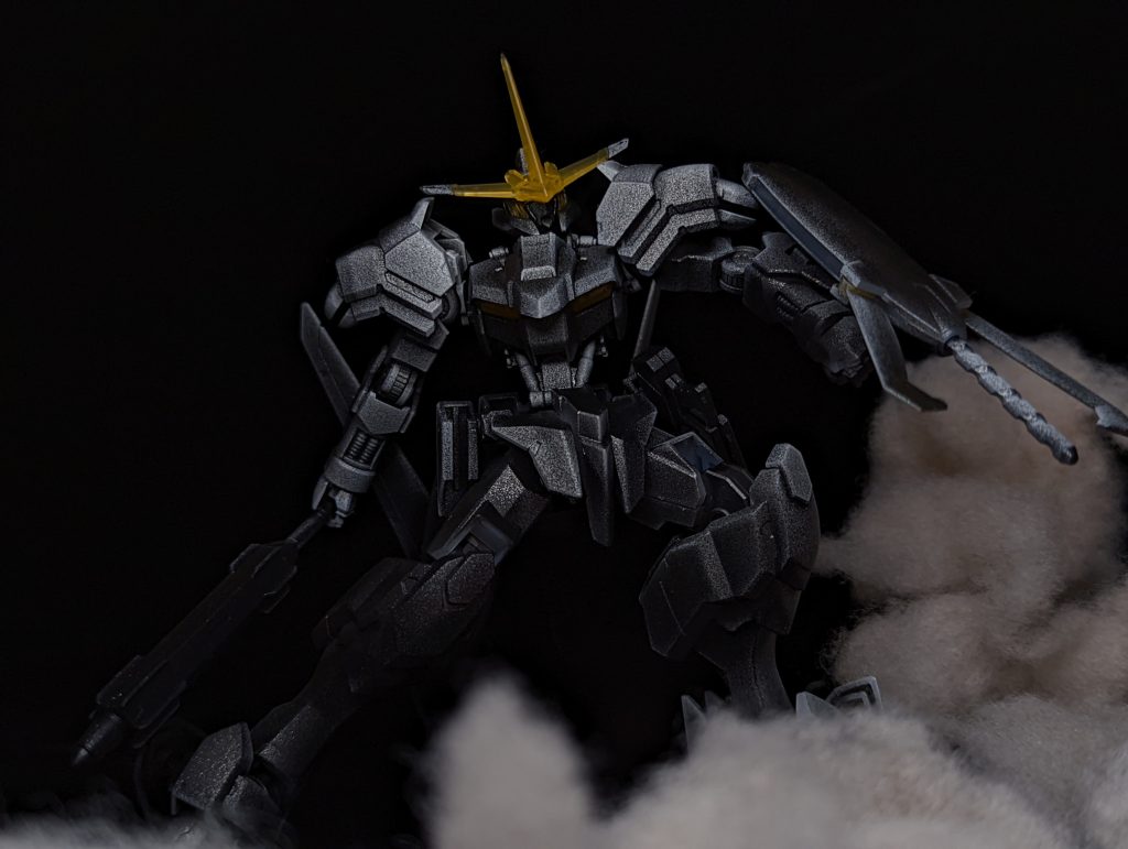 クリアカラーの端白星にシルバーを吹き付けてアイアンブラッドコーティング風に変身させた–3枚目/制作者：@dora_e_m