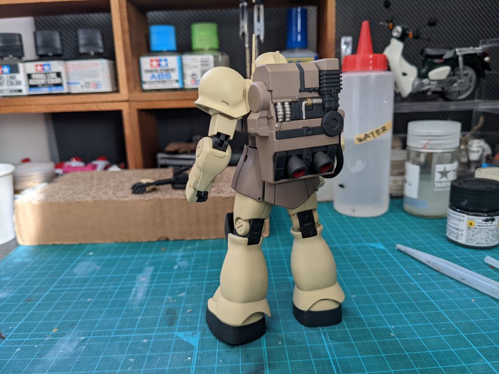 背面ですランドセルはちょこちょこっと塗り分け