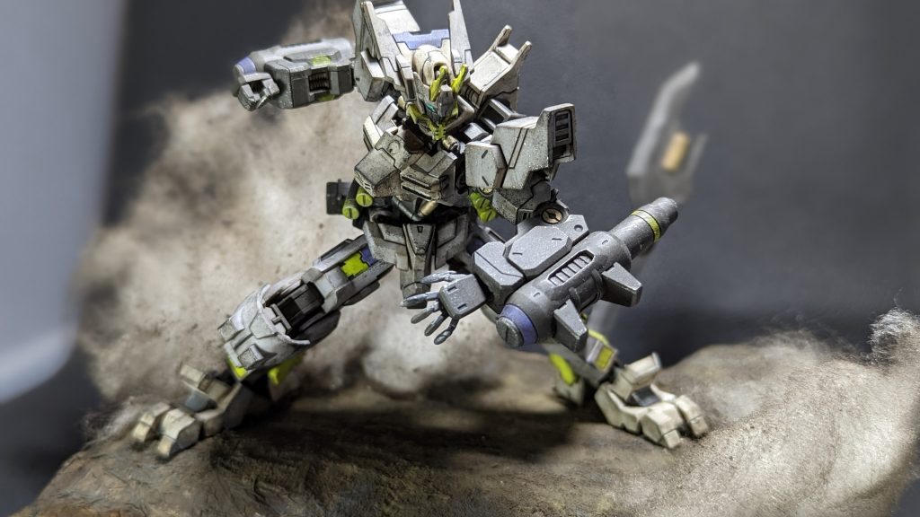 土にまみれながら奮闘するアスモデウスをイメージして制作しました。