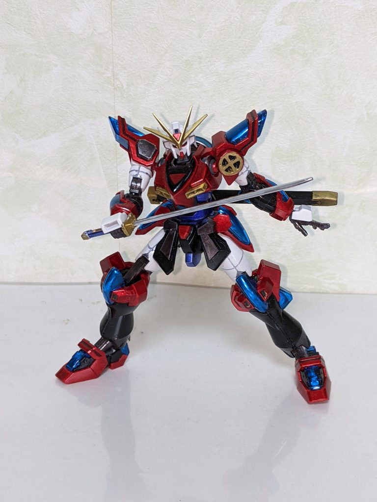 愛刀「鉱樹」（正式名称不明）。左肩も「神」から「田」に造りかえてます。