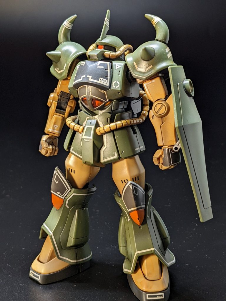 無塗装とはいえ組立ててクリア塗装してます。デカールを貼ったあとに半ツヤコート。