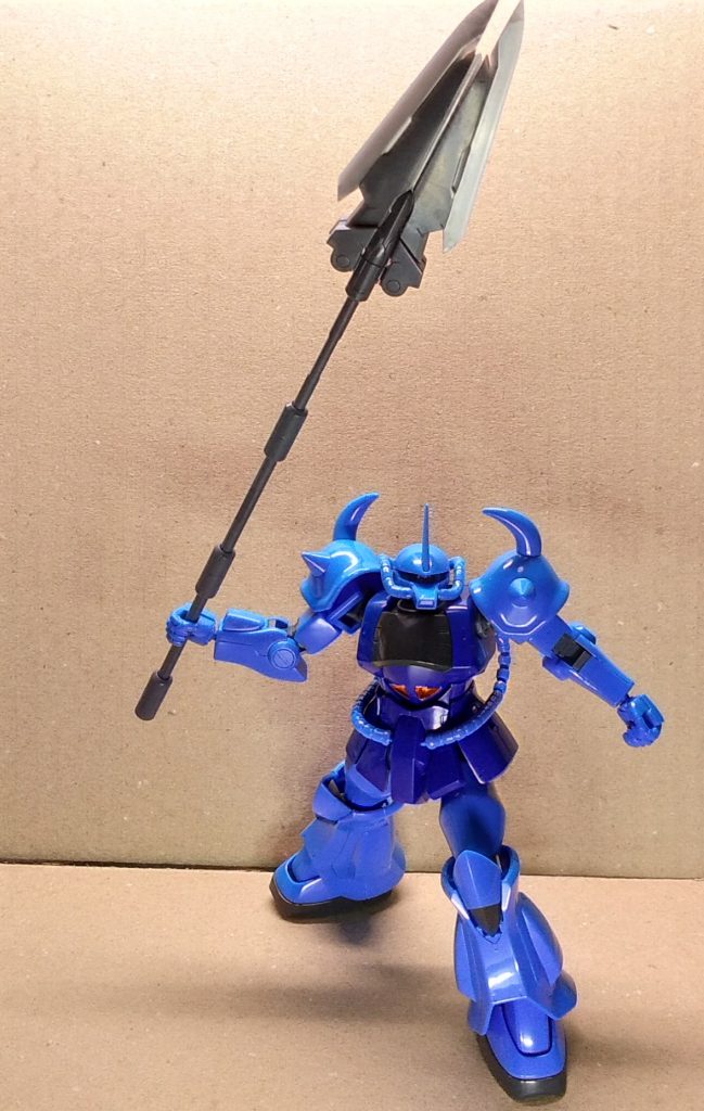 素組みですがコックピットの裏にラピーテープを貼る所だけ追加しています。墨入れは面倒なので毎回やっていません。ランスはこの角度から少しでも動かすと落ちてきます。