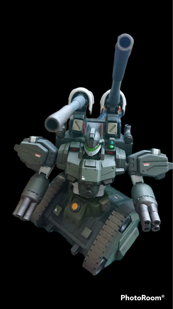 まあまあ自分でもカッコいいかもと思い始めました。カラーリングはジムスナイパーカスタムのイメージでミリタリーっぽくできるかなとなんとなく決めました。