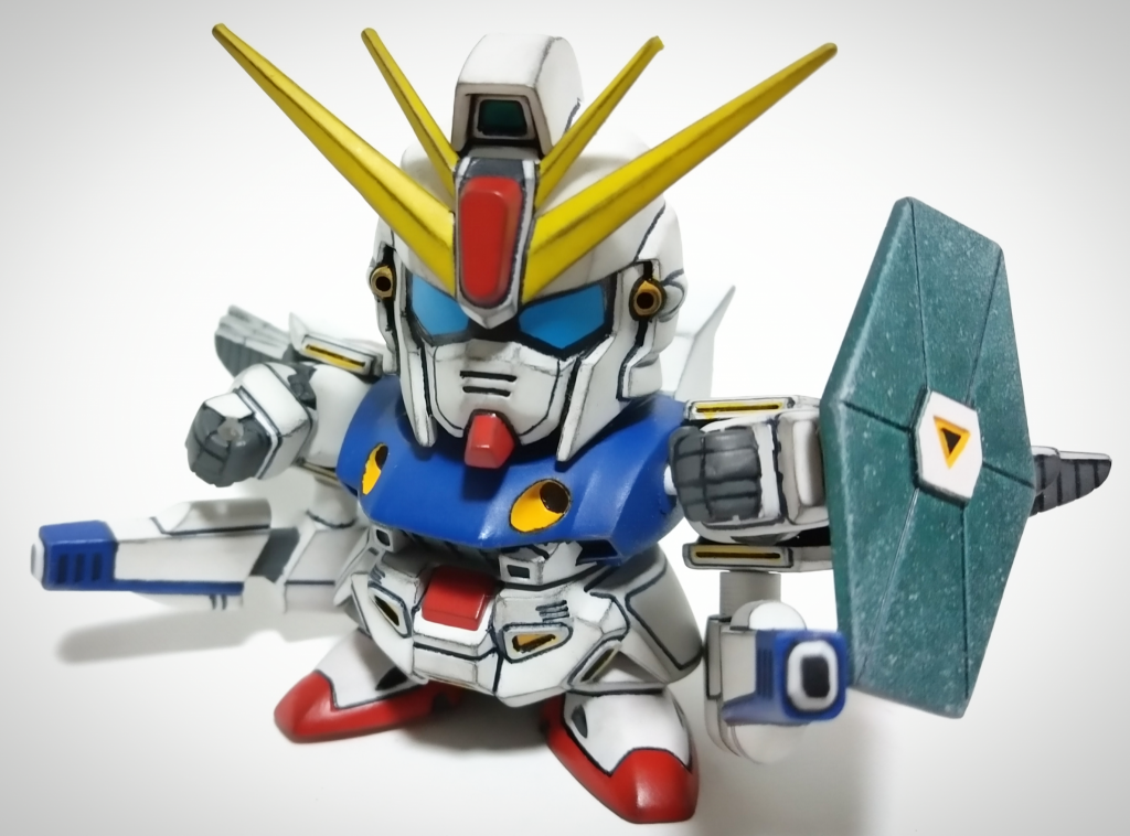 ヴェスバーは少しスライドさせて伸ばせます。