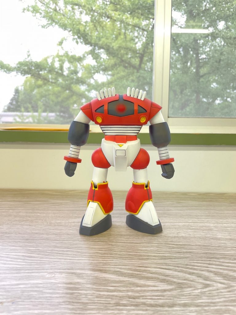 【完成】素組みから実に８ヶ月くらいかかりました。手がかかってる分、達成感も半端ないですね。ガンプラの塗装を始めてそろそろ二年経ちそうですが初めてしっかりと旧キットを完成させました。まだまだ塗りが甘かったり合わせ目消しも不十分なところもありますが、確かな成長を感じられた作品になったと思います。何年後かにこのゾゴックの塗装はリベンジしてみたいです。