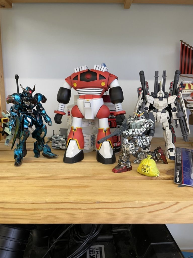 【今まで作った自分の作品と写真撮影】1/100はやっぱ大きい！ 少しでもいいなと思っていただけたらいいね👍やコメントをしてもらえると制作の励みになります。過去の作品も見てもらえると喜びます。部としての投稿頻度はあまり高くないですがフォローもしてもらえると嬉しいです。