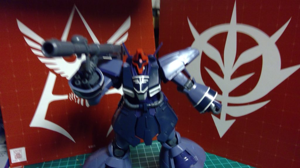 ジオン残党袖付き版のAMXー009ドライセンです