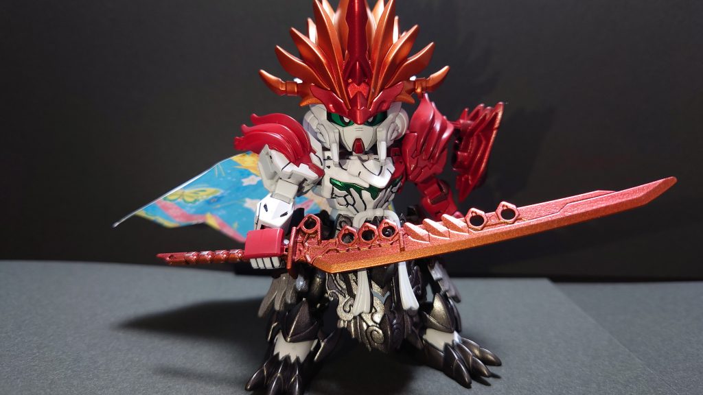 都牟刈村正のイメージの長剣刀が3本ついているので、武器も複数作れてラッキーです