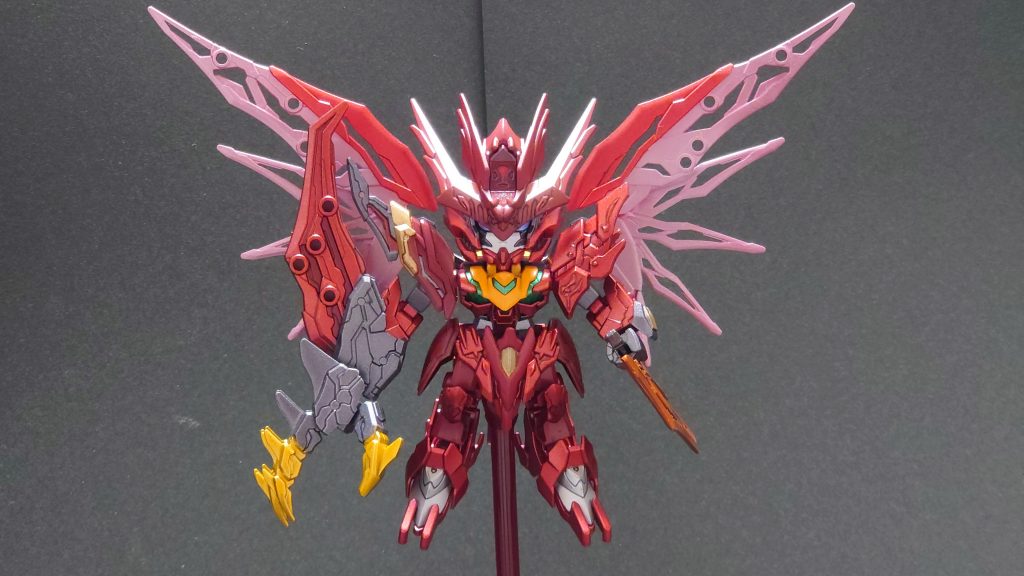 写真を取ってて気づいたのですが、黒目が見えないように取るとより紅蓮っぽい顔に見えます