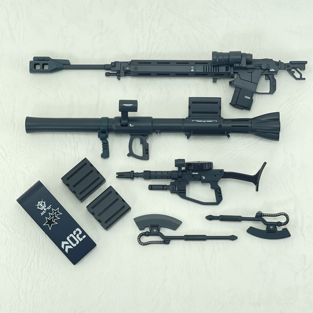 武器は各箇所を別カラーで塗分けましたが、もう少し色のメリハリをつけても良かったかと。