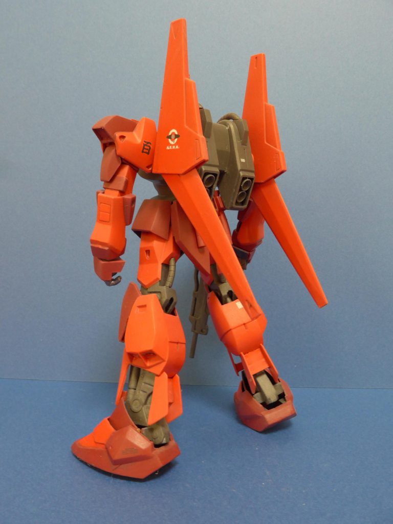 ウイングバインダーにデカールは貼りたくなりますね。