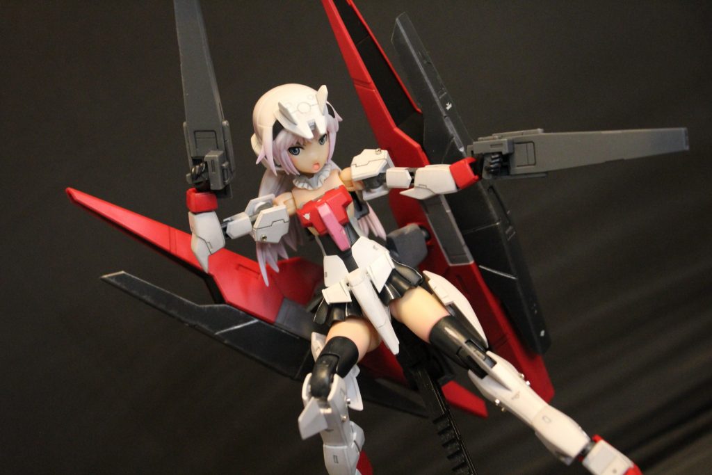 GNアーチャーhttps://bandai-hobby.net/item/1853/スティレットhttps://www.kotobukiya.co.jp/product/product-0000001666/頭だけ、アーキテクトhttps://www.kotobukiya.co.jp/product/product-0000001881/