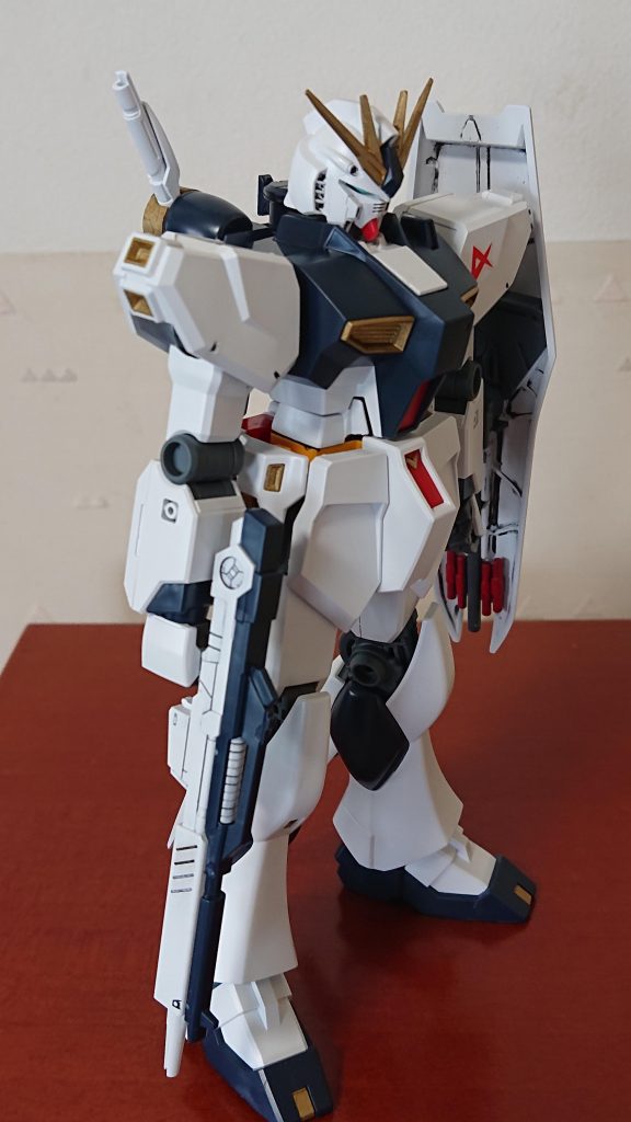 巣立ちでもカッコいいのがνですね♪(笑)