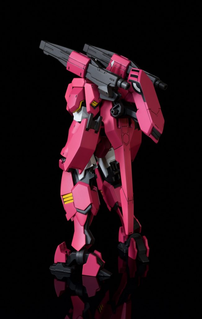 ○MSモード〔ショートバレル〕HG鉄血シリーズ MSオプションセット7に付属のキットを使用してショートバレルも制作しました。拳手、平手は次元ビルドナックルズ「角」のSサイズを加工しています。