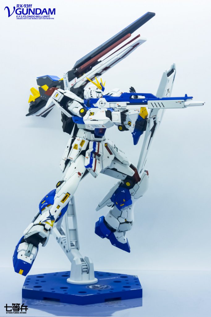 RG RX-93ff νガンダム–4枚目/制作者：七等兵