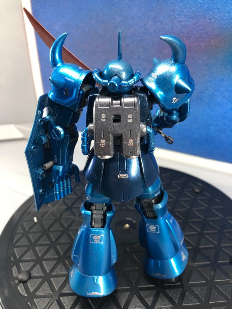 背面ですバックパック等シンプルなので、なにか手を入れても良かったかなと思います