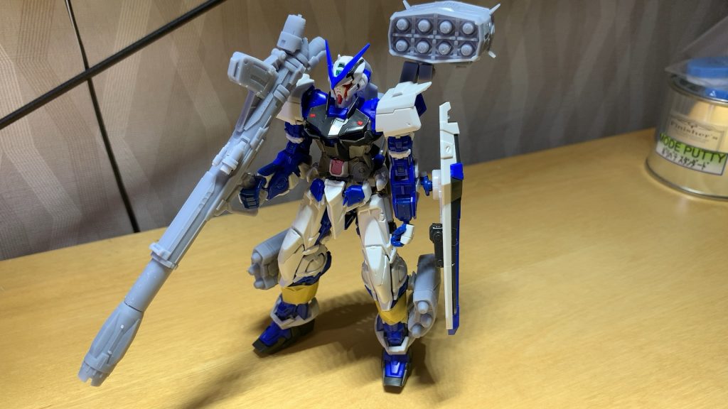 モデル上だけでは見落としや、イメージと異なる可能性がありますので、実際にプリンターにて出力しバランスを確認し、変更点は3Dモデルに再度反映させます。