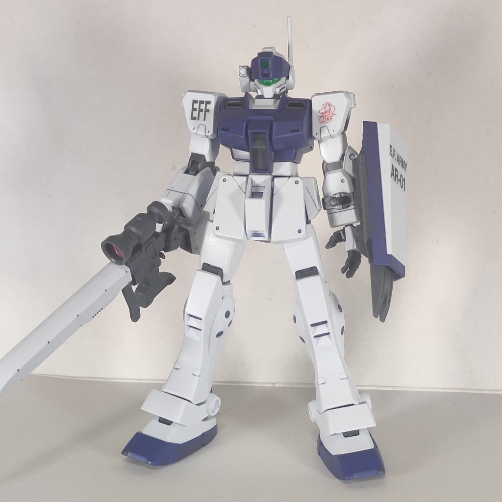 正面から　付属デカールをなくしてしまったので攻略本に付いてたオマケデカールを枠ギリギリまでカットして貼り付けました。影がはっきり写っちゃってますね…写真のとり方をもっと勉強しようと思います