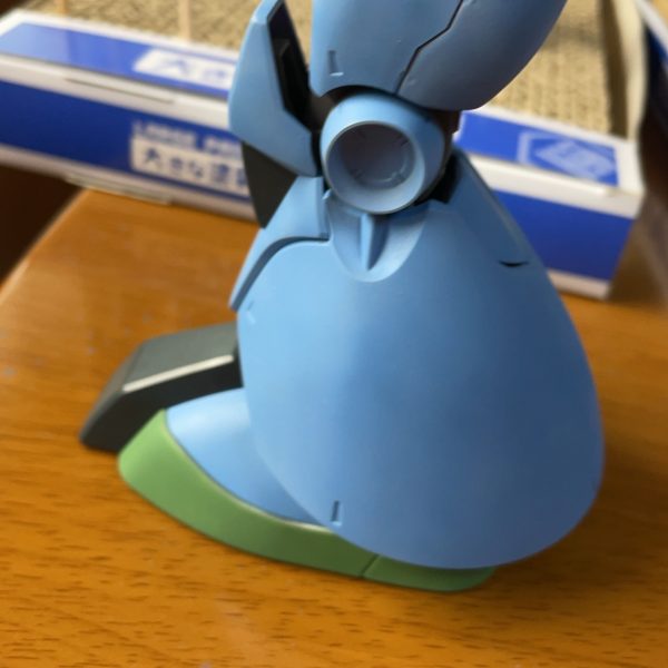 ガトー専用機風に塗装青：クレオス空自F-2オーシャンブルー緑：クレオス空自F-1薄松葉色オレンジ：ガイア　エヴァヴァーミリオンモノアイ部　ハイキューパーツ　ＶＣドーム、メタルパーツ（3枚目）
