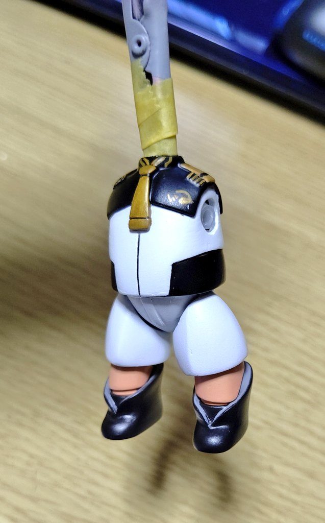 頭で隠れてしまう制服もそれとなく再現してます💦