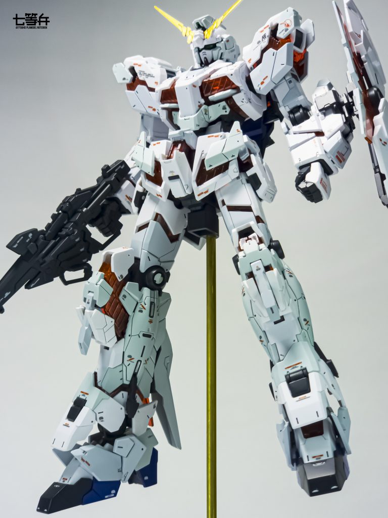 工作はディテール整えて塗り分けと専用デカールです。