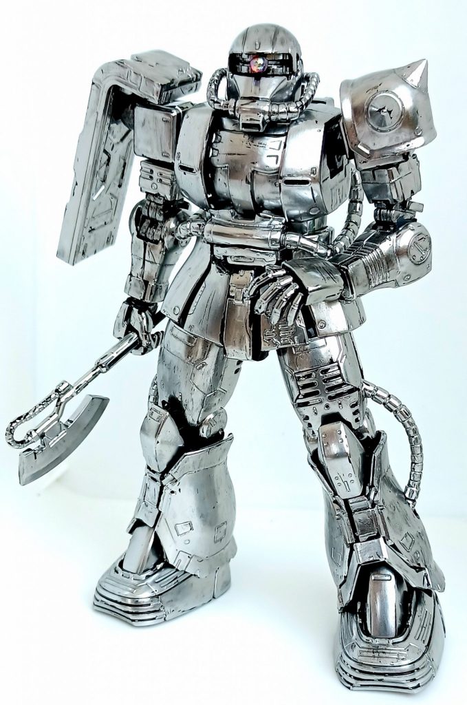 お手軽ダイソー白箱での撮影。HGなら収まるので良いです。