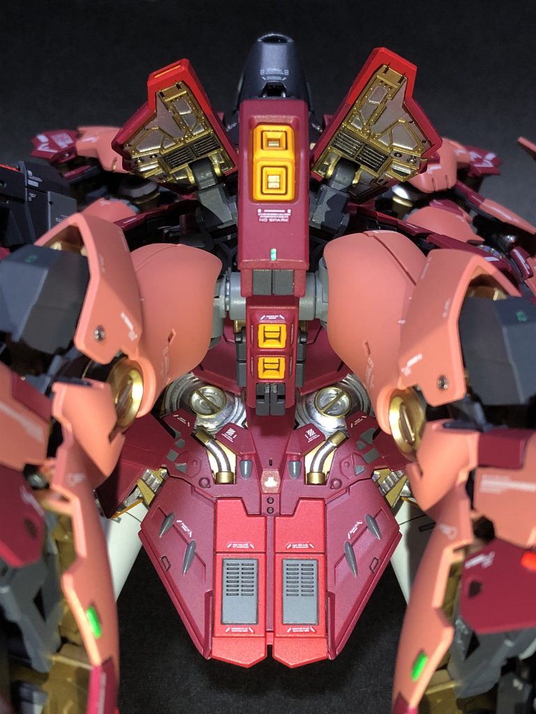 見えない所も塗り分けました