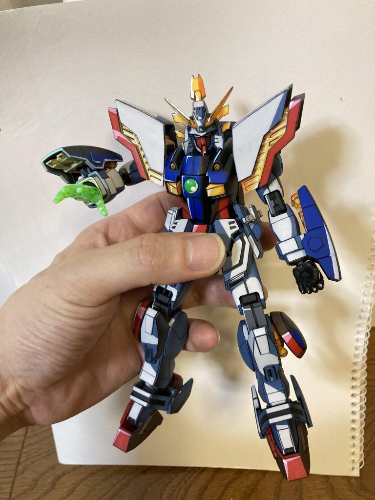 手入れショットです。シャイニングガンダム大好きなので何とか完成できて良かったです。
