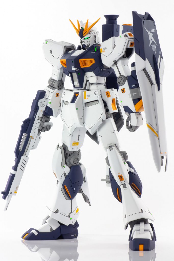 エントリーグレードνガンダム–2枚目/制作者：MEGANEX