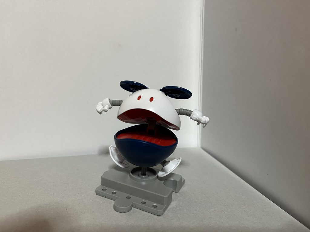 手足を伸ばして咆哮(笑再販が1日で消えるってどないやねーん⇦ハロの叫び