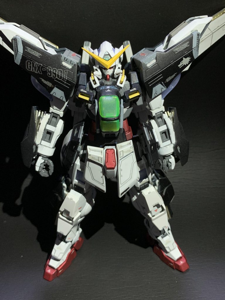 型式番号はDXと、ソレスタルビーイング系を合わせて、GNX-9901としてます。(ジンクスではない)