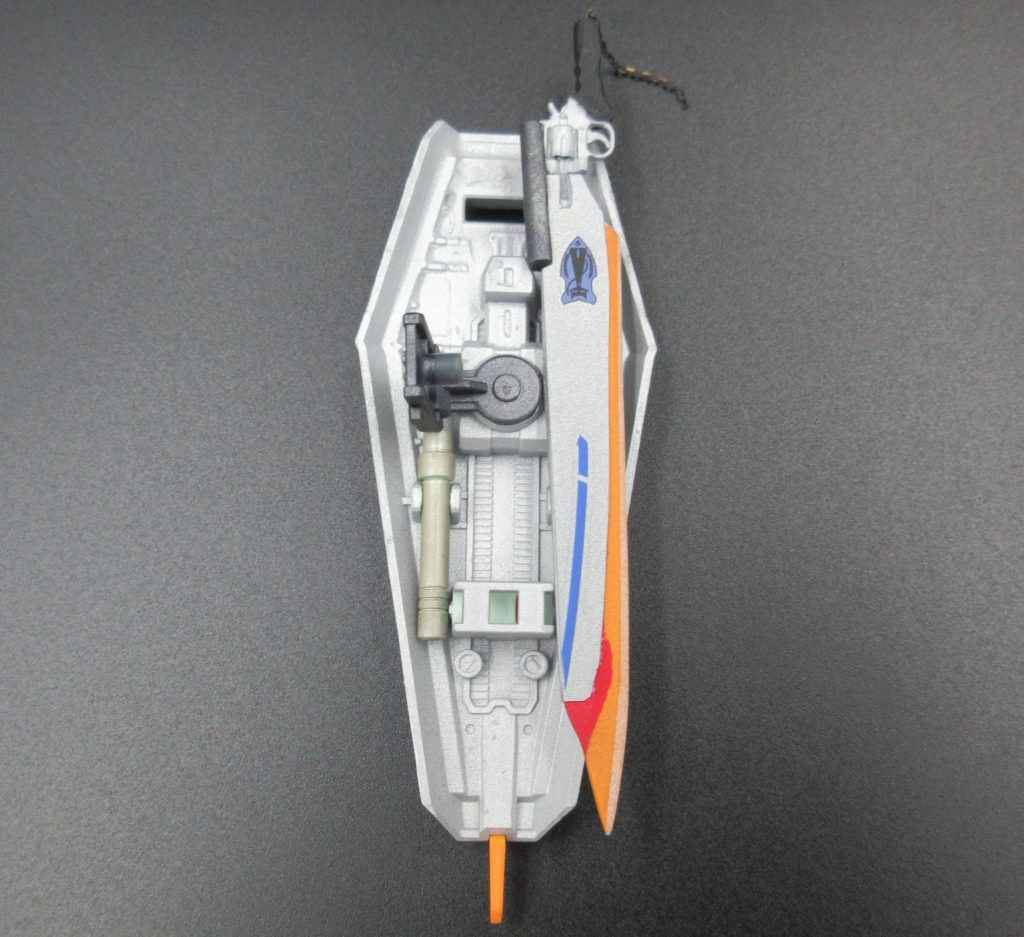 また 内部には ネオジム磁石を 搭載させ、シールド（裏側に 磁石 搭載）に 取り付け できるようにもしました♪