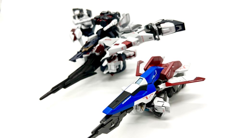 ファイター形態とユニットでも一枚メイン機体と支援機っぽくて編隊感でて個人的に良きでした