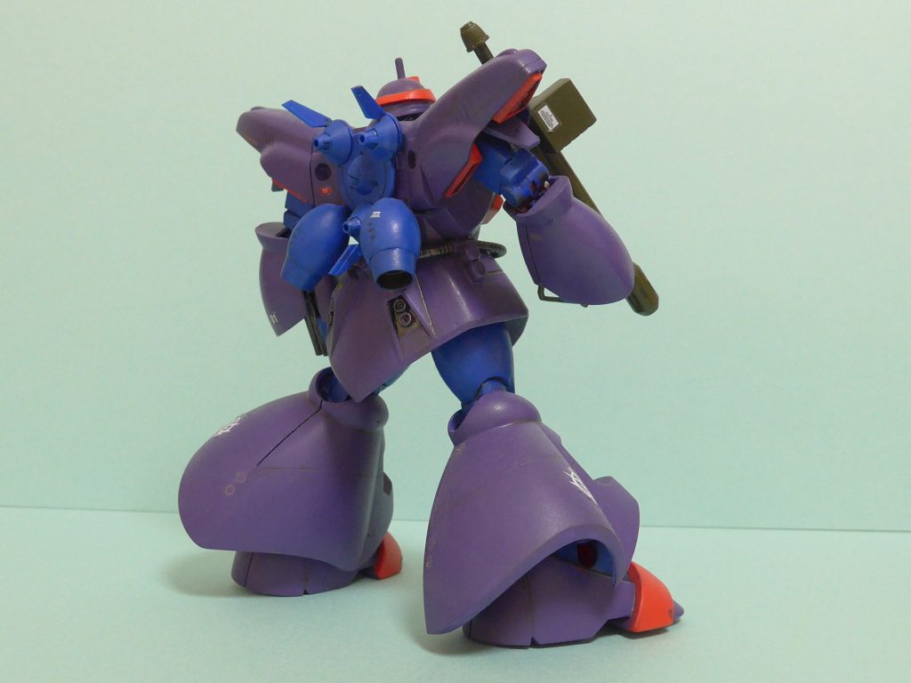 後姿、これまたいい感じ。