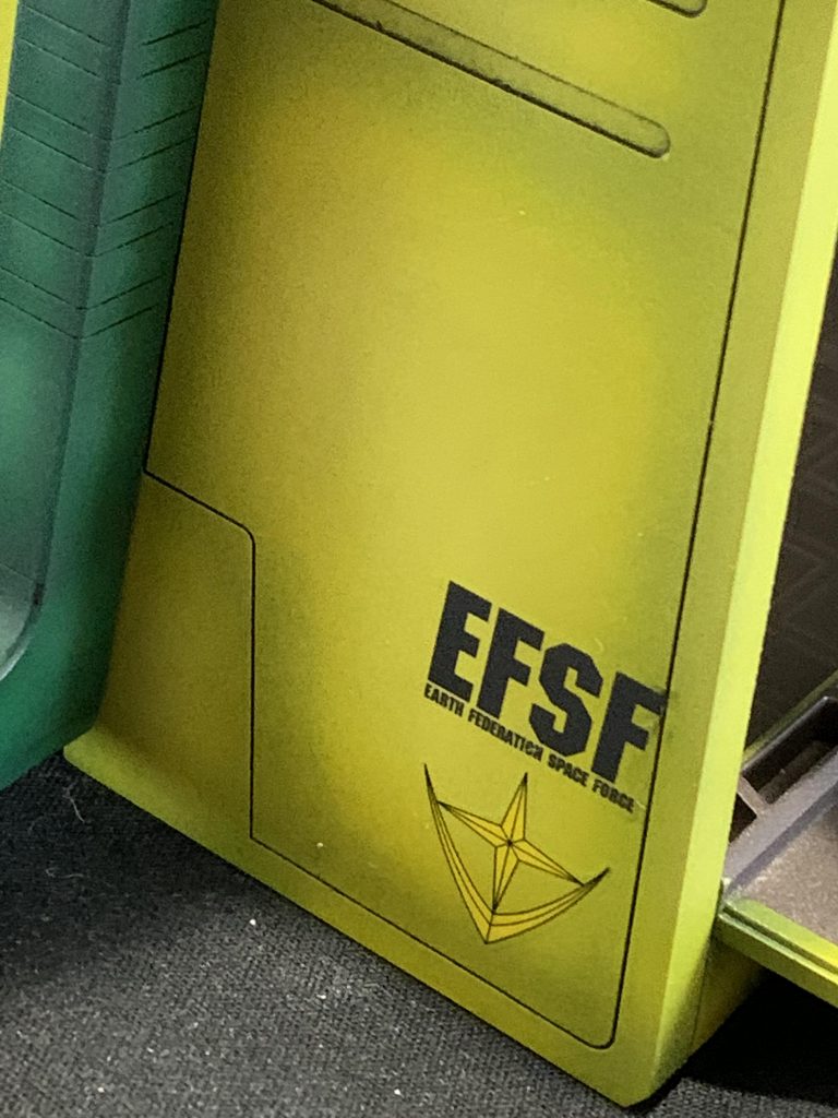 手持ちの水転写デカールを貼りました😊