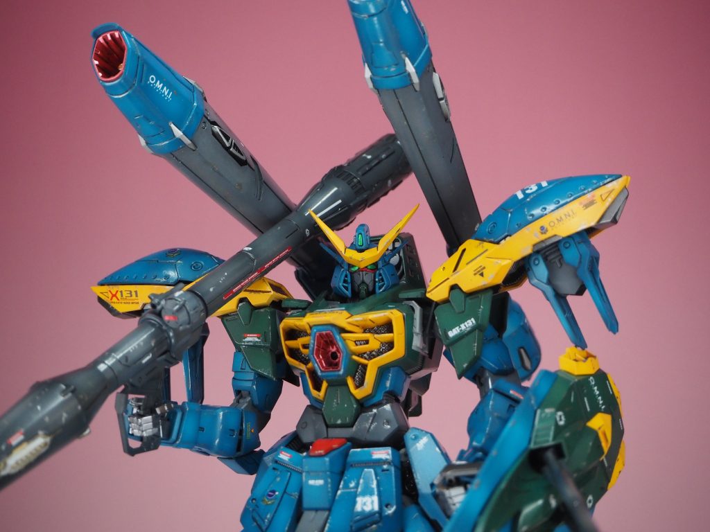 主人公をあと一歩まで追い詰めた3人衆の一機、カラミティとなります。