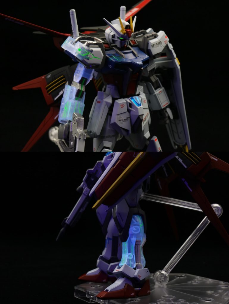 スキャン中の部分は回路風のスジボリをいれて、フレームはシルバー塗装。スジボリ部分には蛍光グリーンを流し込んであります。