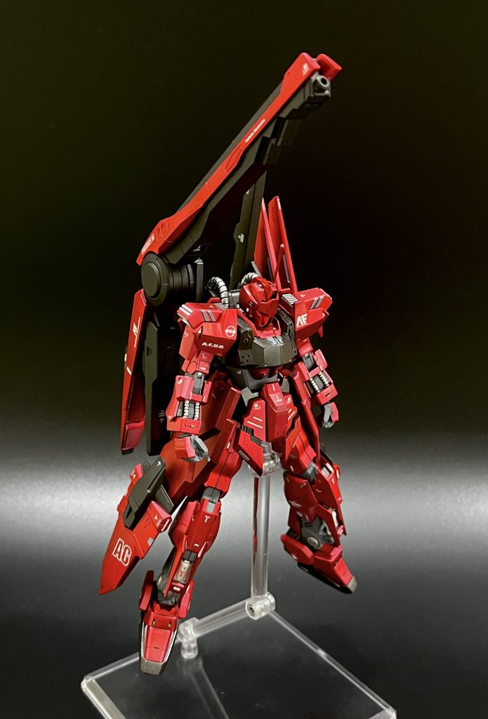 リフボードを腰にマウントすることもこの状態だとスローネツヴァイのファング搭載のサイドスカートみたいで気に入ってます。