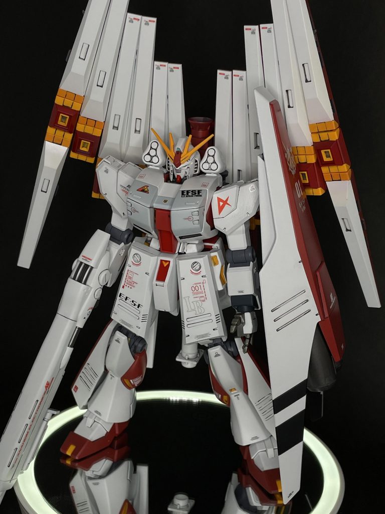 ダブルフィンファンネル！！憧れのダブルです！とんでもなく強そうです！！ホントはRGのHWSに憧れております笑でも、EGだから気楽に色々いじれるし、カラーチェンジなんかも、臆することなくガンガンやれちゃうからイイですよねー笑