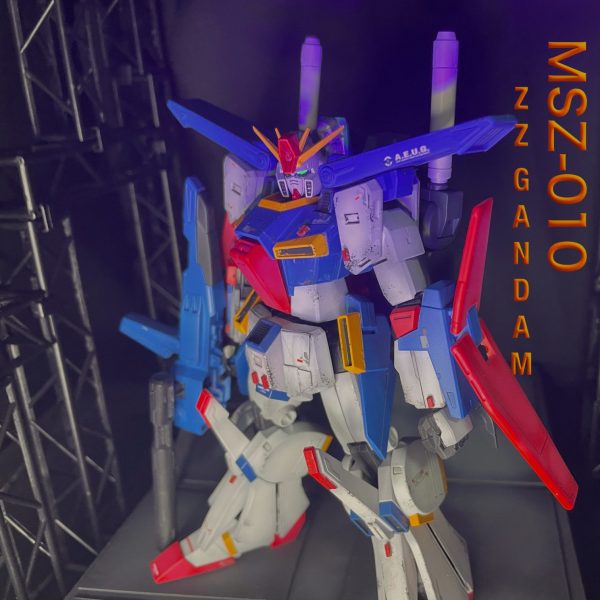 ZZガンダム　HG