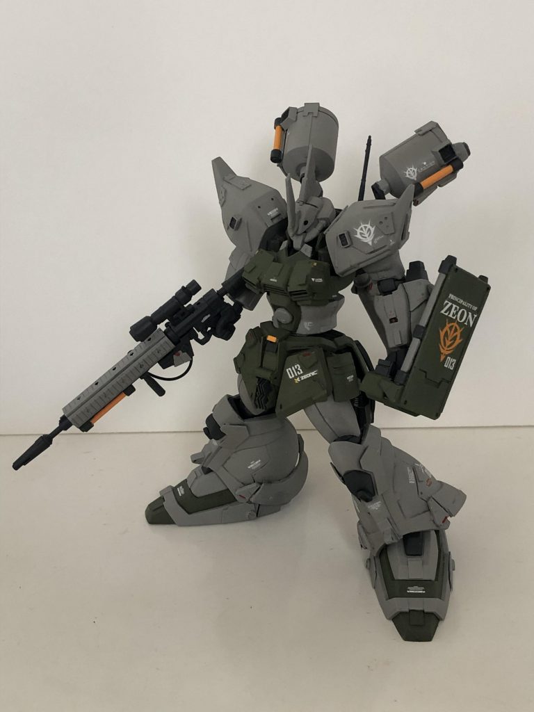 モノアイは可動化。プロペラントタンクは着脱可能。今回はプロポーションを意識しました。  