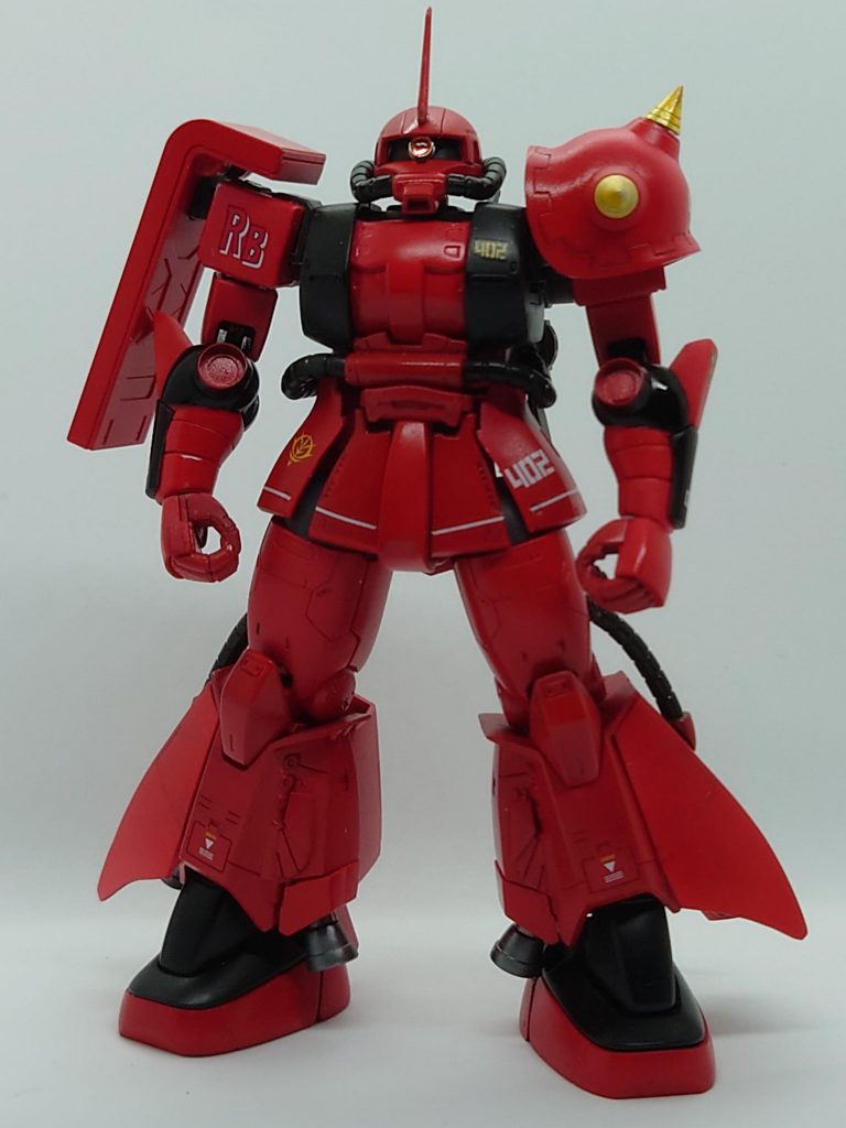 主なレシピはTHE ORIGIN版高機動型ザク、旧キットMS06R-2 ジョニー・ライデンザク、お好みでHGUC(新)シャアザクの手になります。仮組みで脚のカバーを合わせてみたらピッタリ嵌ったのには驚きました。