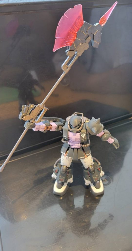 前に制作した、J・ビームハルバードと…。(プレデター風ポーズで…)