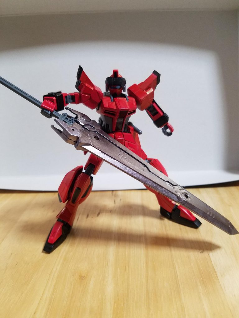 ジムストライカーならば長柄の武器ということで30MMの大剣を装備設定としてはアルテミスの傘、ハイペリオンに装備されている光波防帯を武器として運用しようとしたロマン装備盾としても使ったり、最大出力で対艦刀としても使えるがバッテリー消費が激しいため使い所が難しい装備名をヘラストラトス、seedだと神話とかの名前をよく使っているのでアルテミスと関わりがあるけどロマン兵器にふさわしい名前ってこれだなと