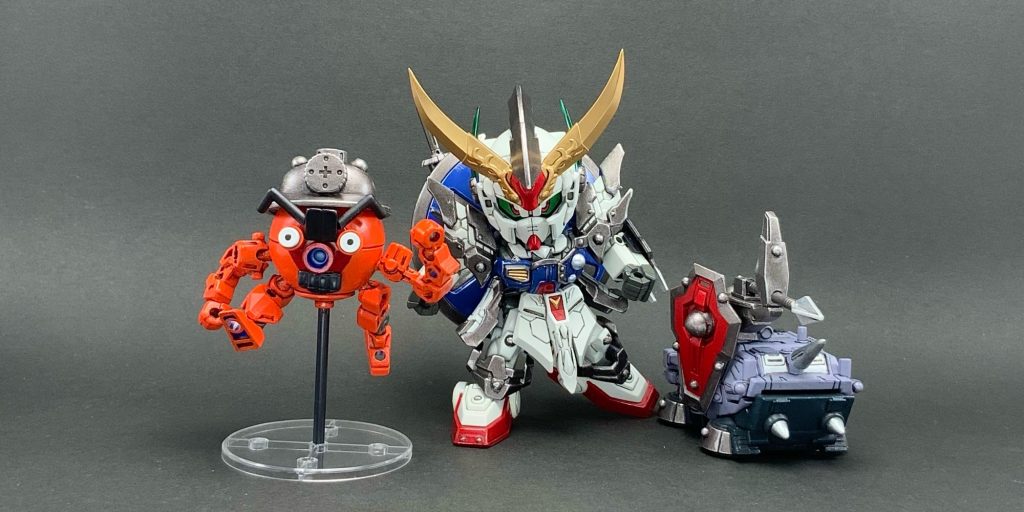 ◎敵地偵察の任務が下った。メンバーはワシ※1、相棒ラヴ&ピース※2、今回の隊長ガンダムのアニキ、の3名だ。実の隊長であるエイトのダンナは別任務との事だ。※1 戦士アームドボール※2 装甲車ホバートラック